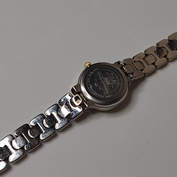 Two Tone Metal Band Timex Indiglo Watch With White Dial - Picture 9 of 14